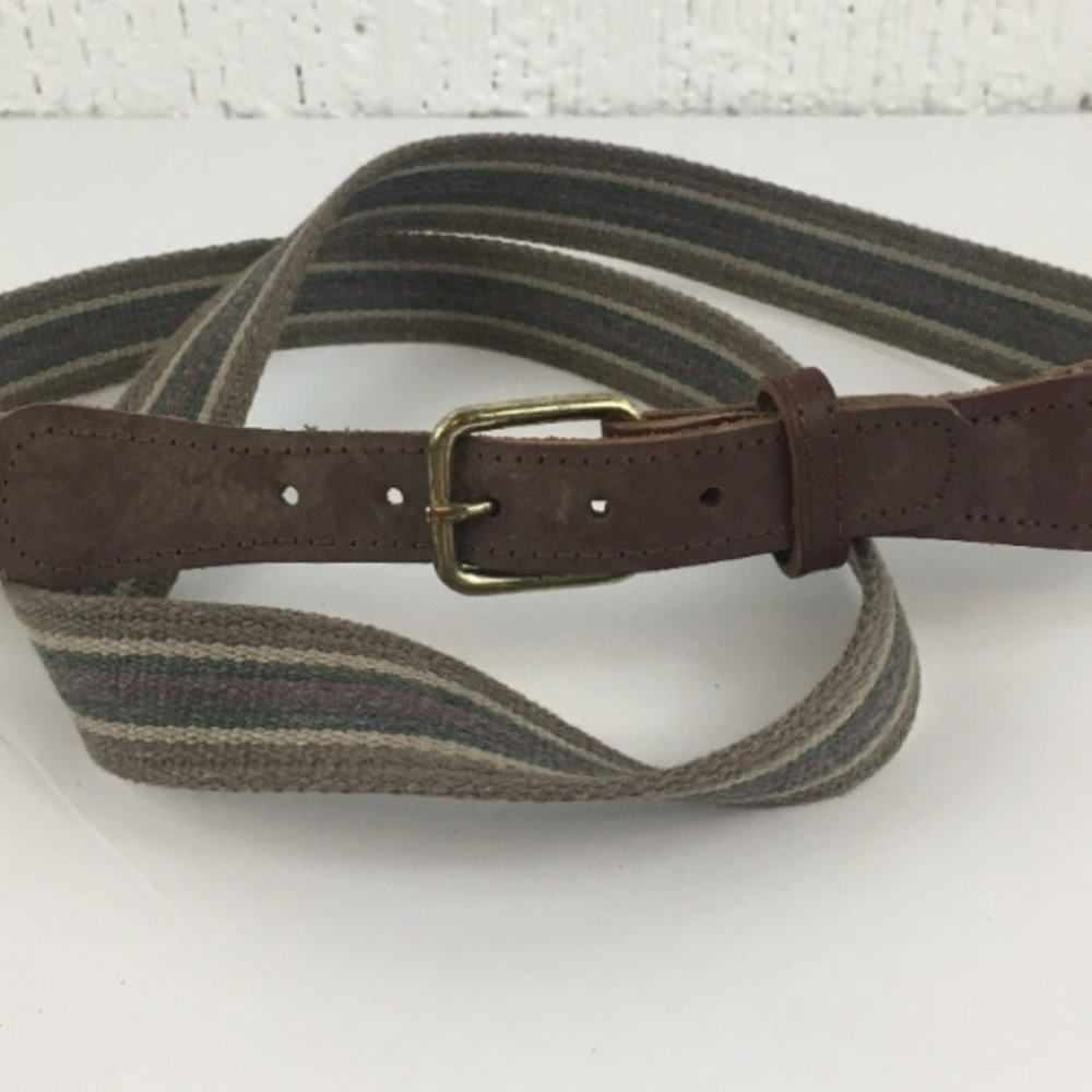 🎈3/$20🎈 Leather and canvas belt, vintage